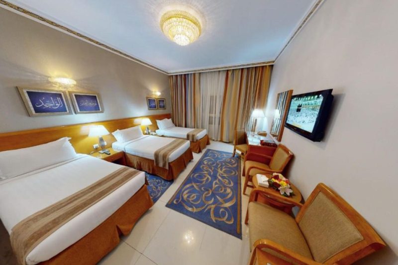 4 Stars 17 Nights Umrah Package