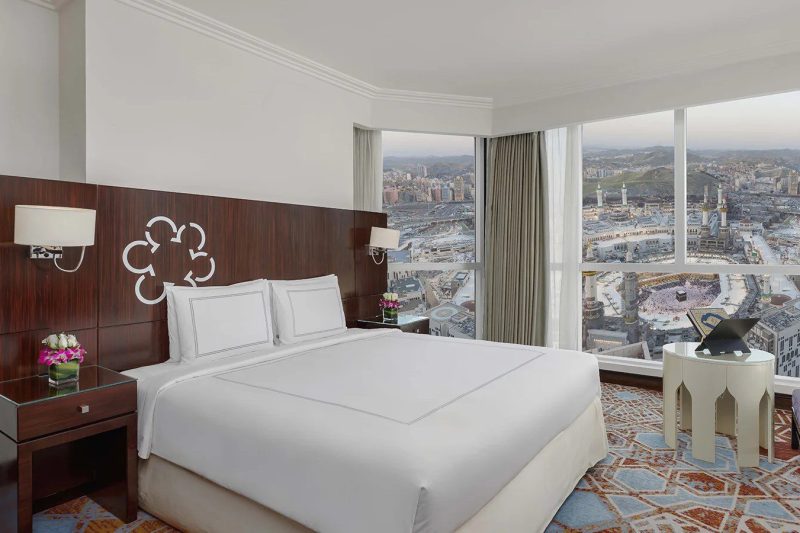 5 Stars 14 Nights Umrah Package