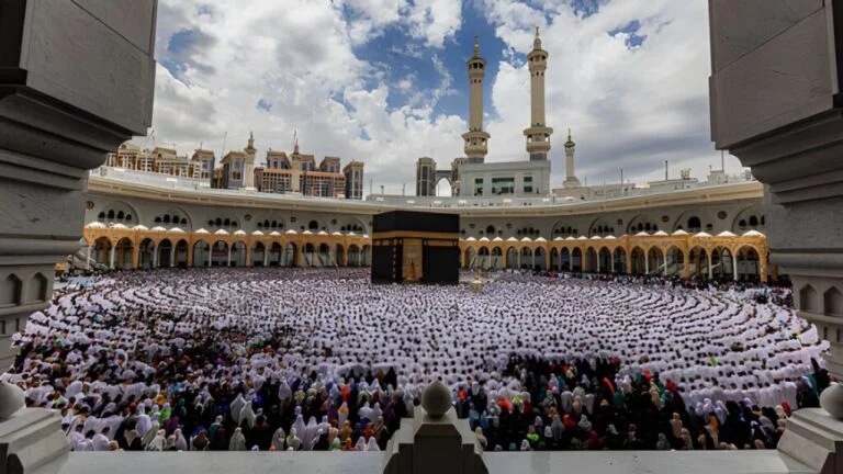 Umrah in Ramadan 2026 - Rewards, Costs and Tips